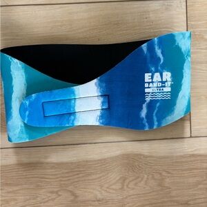 Ear Band-It